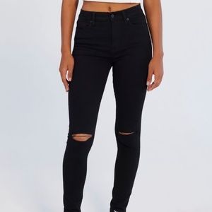 Sold - Black ripped skinny jeans